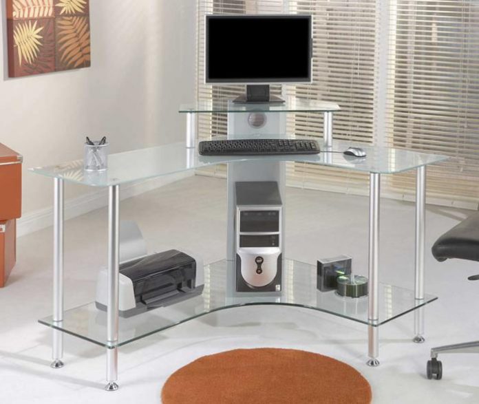 bureau informatique en verre