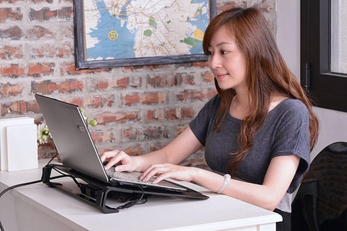 1. Refroidisseur de pc – est-il indispensable pour mon ordinateur portable
