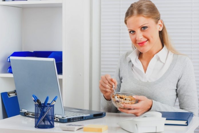 3. astuces pour manger sainement au bureau